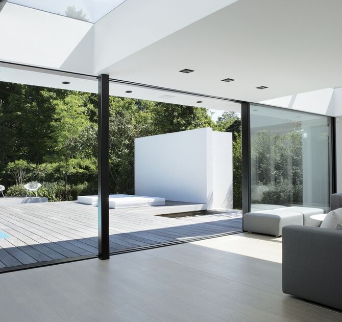 Reynaers HiFinity minimalistisch schuifsysteem met ultraslanke aluminium profielen en maximale lichtinval